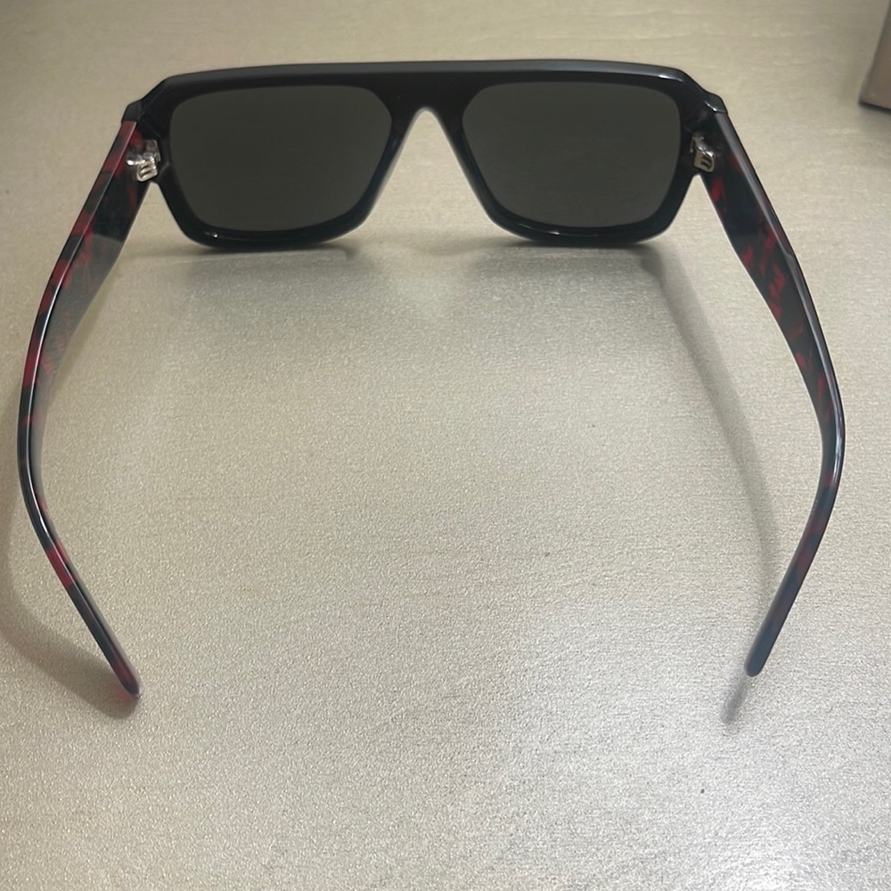 Prada spr 22 y sunglasses brand new zero scratches on frame and lenses